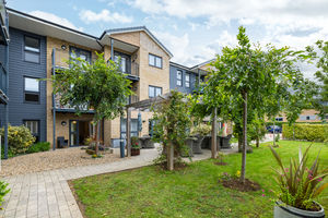 Communal garden- click for photo gallery